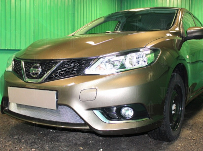 Nissan Tiida (15–) Защита радиатора, хром